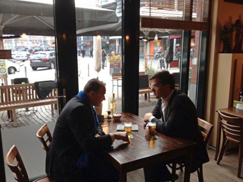 Wat bekokstoofden Rutte en Heerts in café 't Gerucht? Foto: Ton Steffens