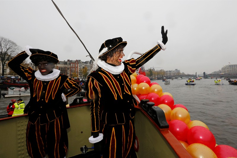 Bij de Amsterdamse intocht was een kwart van de Pieten een Roetpiet. Volgend jaar de helft? Foto: Eric Minnaard