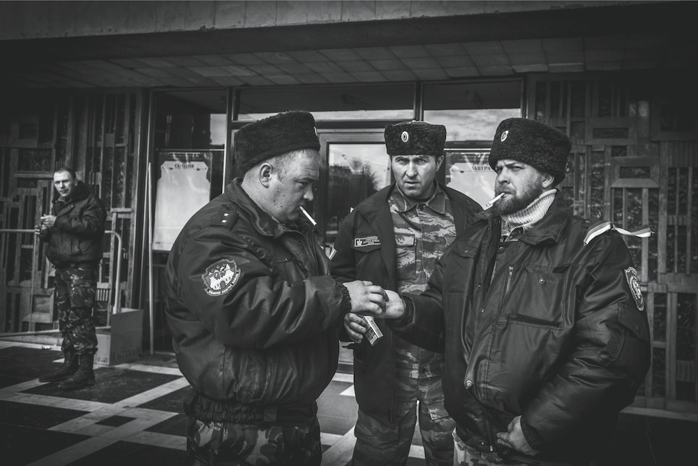 Kozakken op het Leninplein in Simferopol