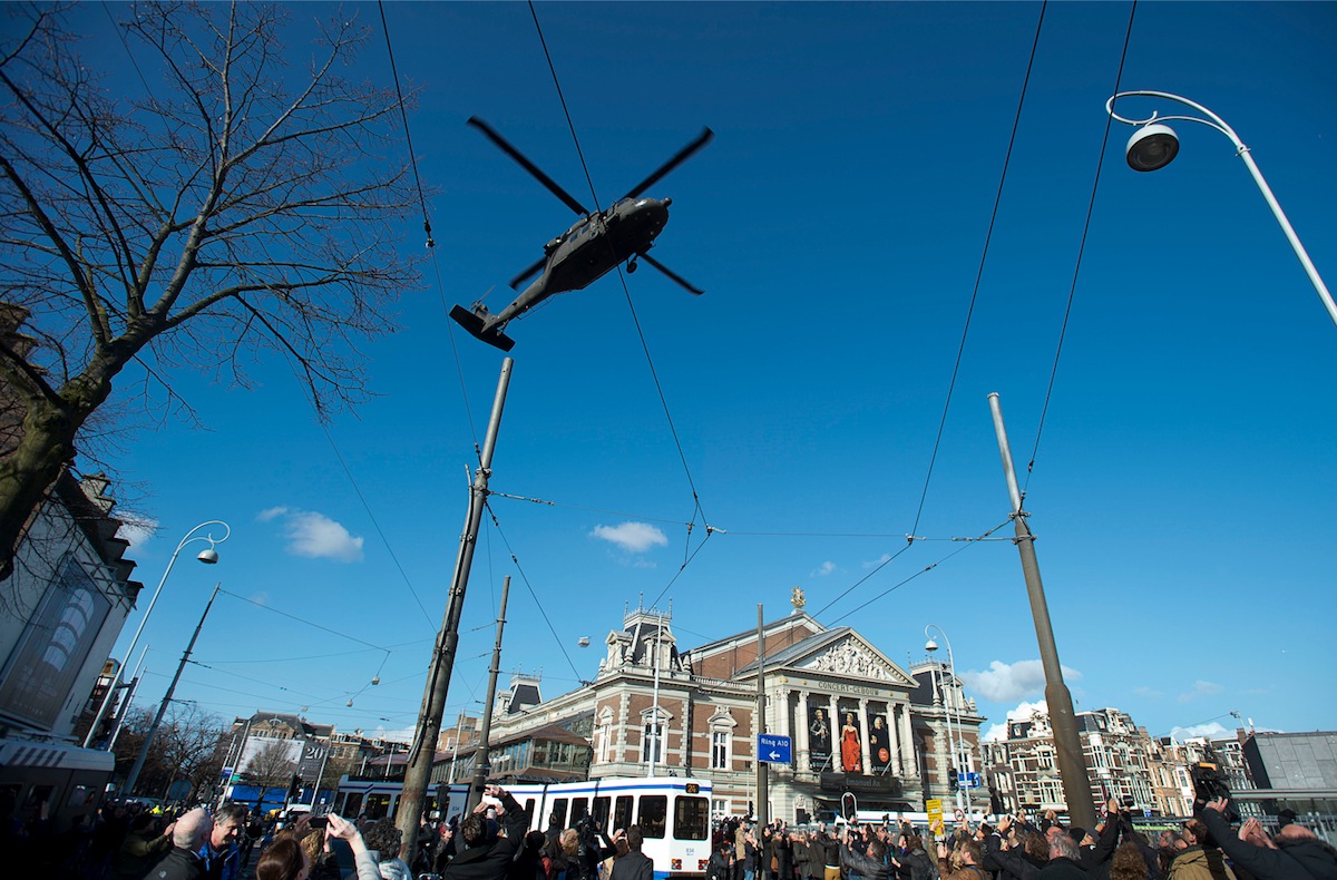 Obama laadt in Amsterdam. Foto: Olaf Kraak / ANP