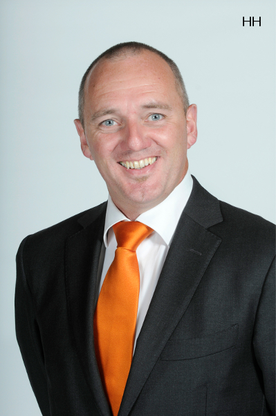 De PVV is ook traditie?...Goddank, we zijn nog steeds oké.