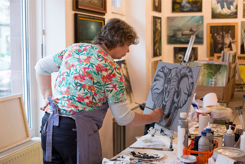 Uiteindelijk kan iedereen een olifant schilderen. Foto: Diane Vincent